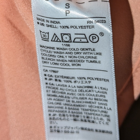 ❤️CLEARANCE❤️ 2 Banana Republic Tops - Picture 8 of 11